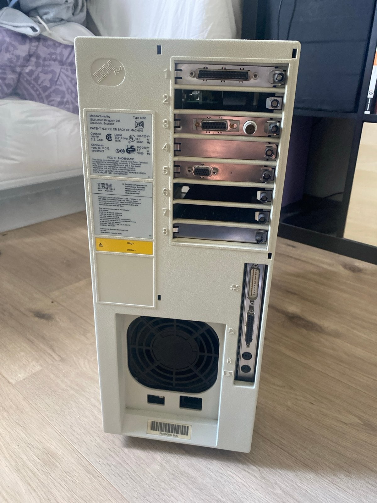 Foto 2 van IBM PS/2 Model 95 XP