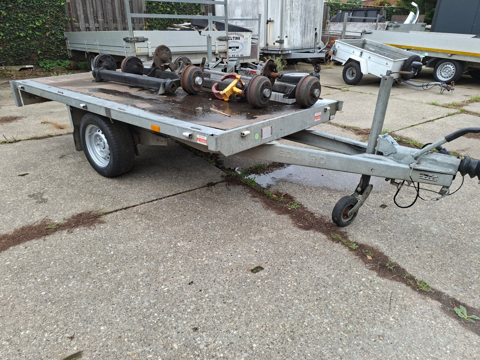 Eduard Enkelasser Plateauwagen 2.60m x 1.50m 1350KG, Ophalen of Verzenden