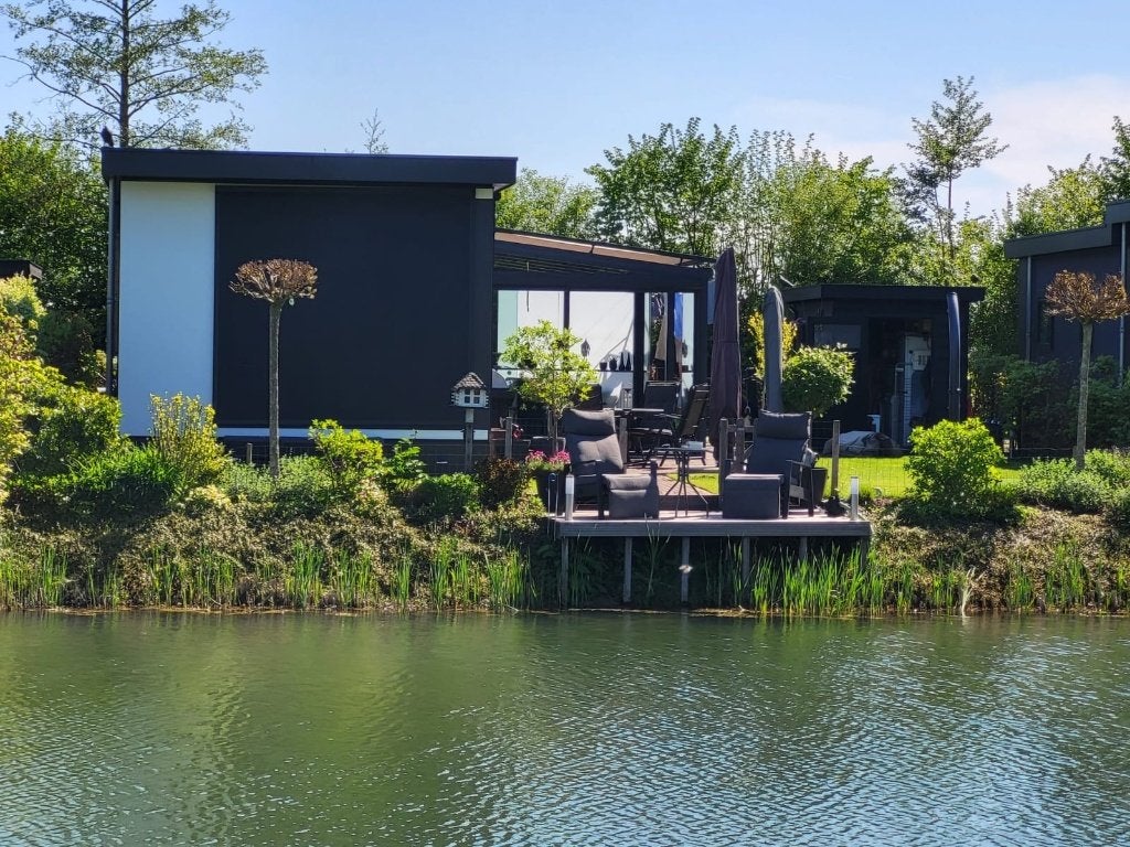 prachtig chalet te Enspijk, Tot en met 2