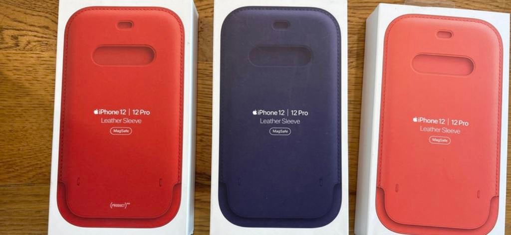 Originele Apple iPhone 12 / 12 Pro leather sleeve, Telecommunicatie, Mobiele telefoons | Hoesjes en Frontjes | Apple iPhone, MagSafe