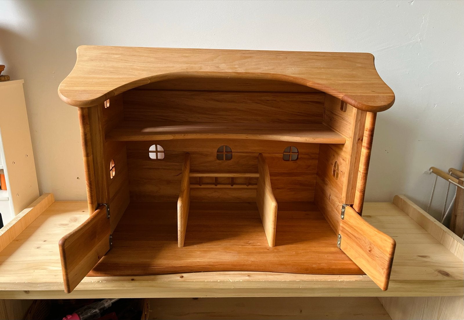 Drewart - Grote houten stal, Ophalen