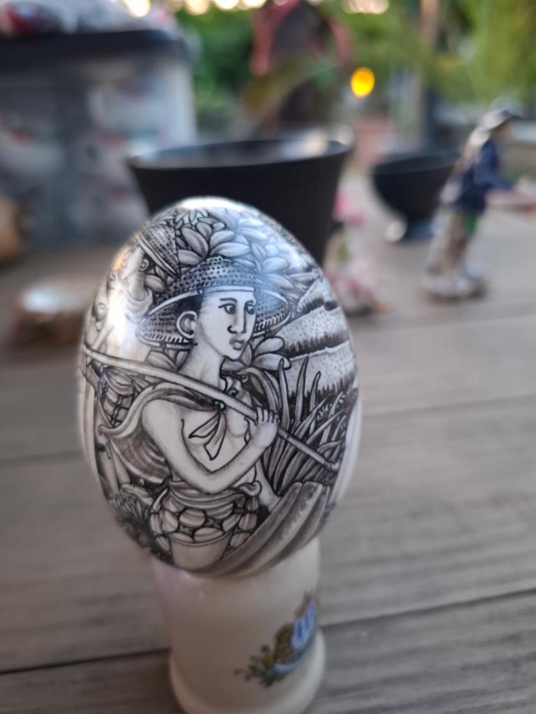 Balinese kunst ei, Ophalen of Verzenden