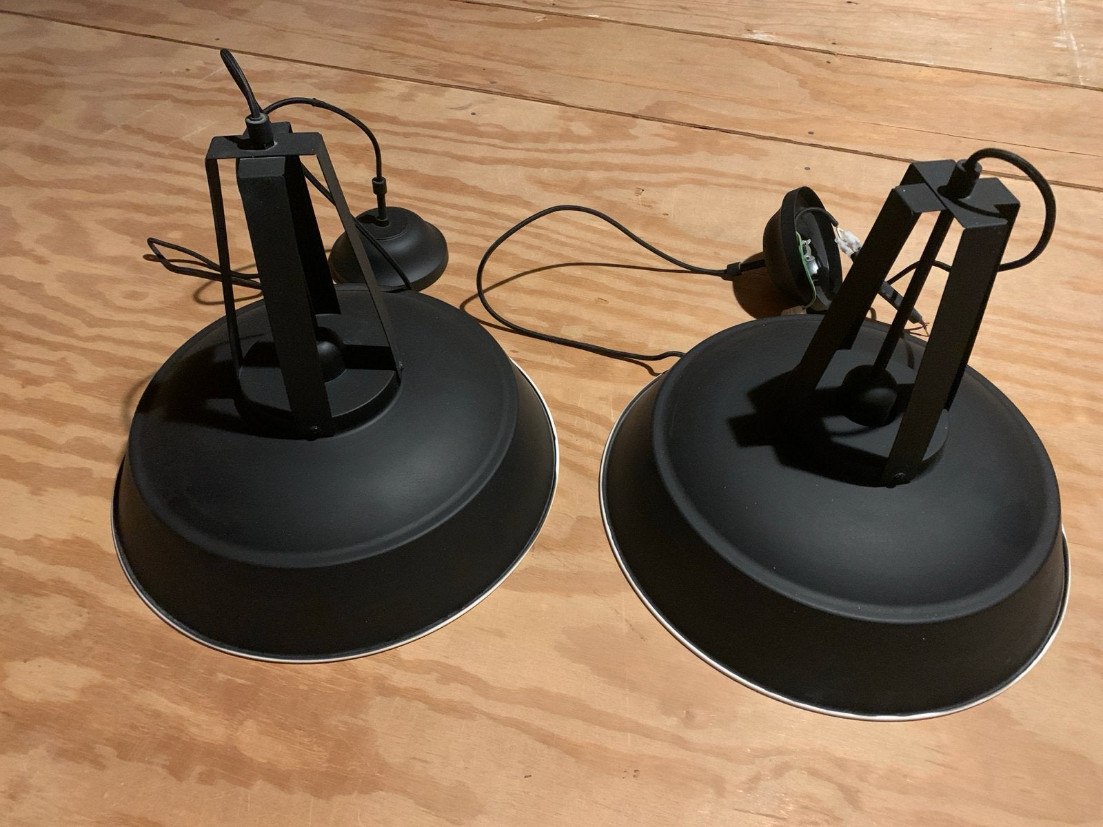 Industriële Zwarte Hanglampen - Ø 42,5cm, Ophalen, Zo goed als nieuw, Metaal, E27 (groot)