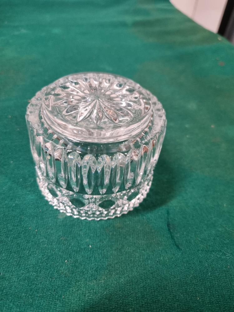 schaaltje kristal geslepen vintage, Huis en Inrichting, Woonaccessoires | Schalen en Manden, Ophalen of Verzenden, 'T Olde Gre-j