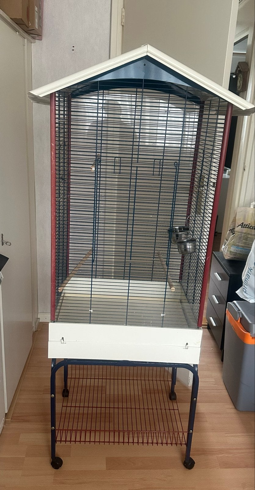 Een Prachtige grote vogelkooi, Dieren en Toebehoren, Ophalen, Zo goed als nieuw, Metaal, Vogelkooi