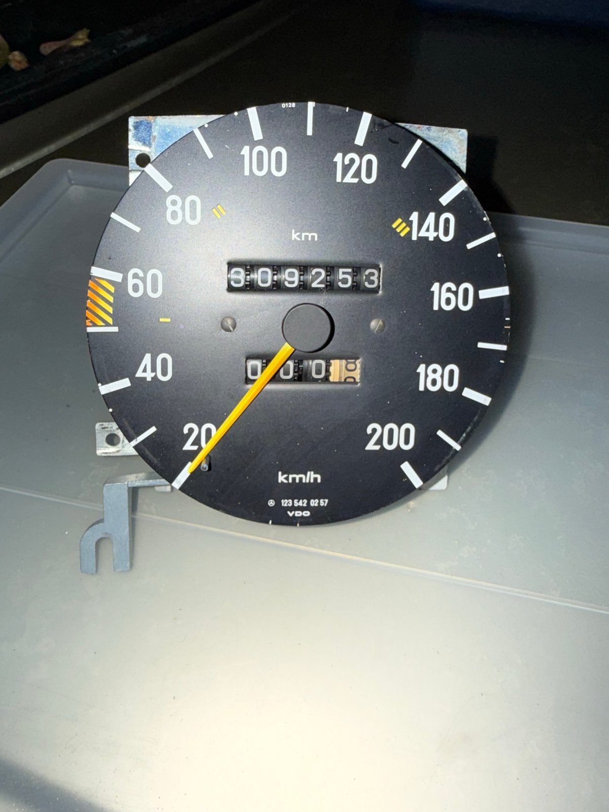 Mercedes-Benz snelheidsmeter VDO 123 542 02 57, Auto-onderdelen, Ophalen of Verzenden, Gebruikt, Mercedes-Benz