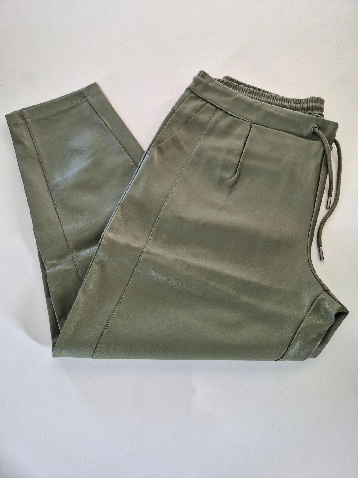 Gina Benotti Khaki Vegan Leren Broek Maat 46, Kleding | Dames, Maat 46/48 (XL) of groter, Ophalen of Verzenden, Zo goed als nieuw