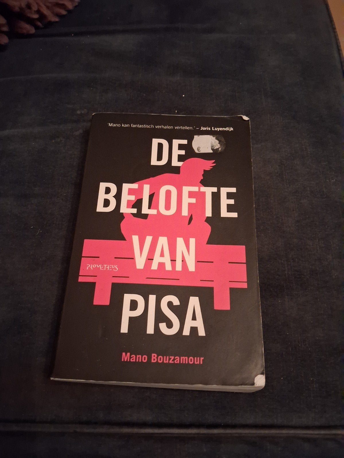 De Belofte van Pisa - Mano Bouzamour (roman), Boeken, Ophalen of Verzenden, Gelezen, Mano Bouzamour, Nederland