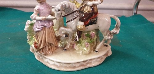 beeld man met paard en vrouw, Verzamelen, Beelden en Beeldjes, Ophalen of Verzenden