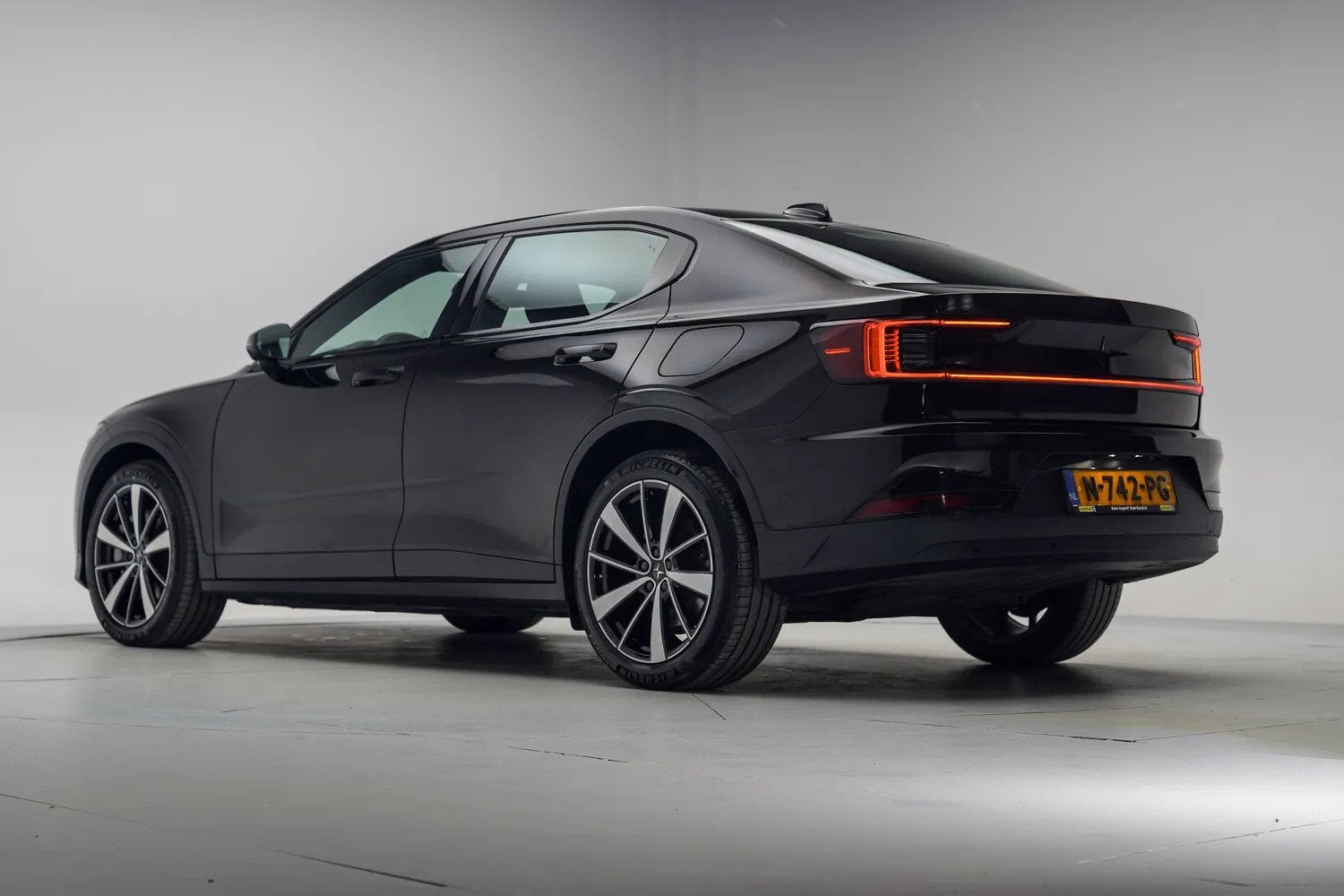 Polestar 2 Long Range Single Motor 78 kWh [ Adapt.cruise Cam, Automaat, Polestar 2, 0 cilinders, Gebruikt