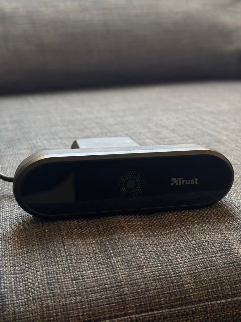 Trust Webcam - Ideaal voor videobellen en streaming, Computers en Software, Webcams, Zo goed als nieuw, Bedraad, Windows, Monitorclip