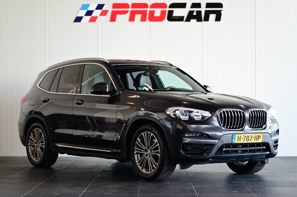 BMW X3 sDrive20i Launch Trekhaak, Panorama (bj 2020), Automaat, Achterwielaandrijving, Gebruikt, Euro 6