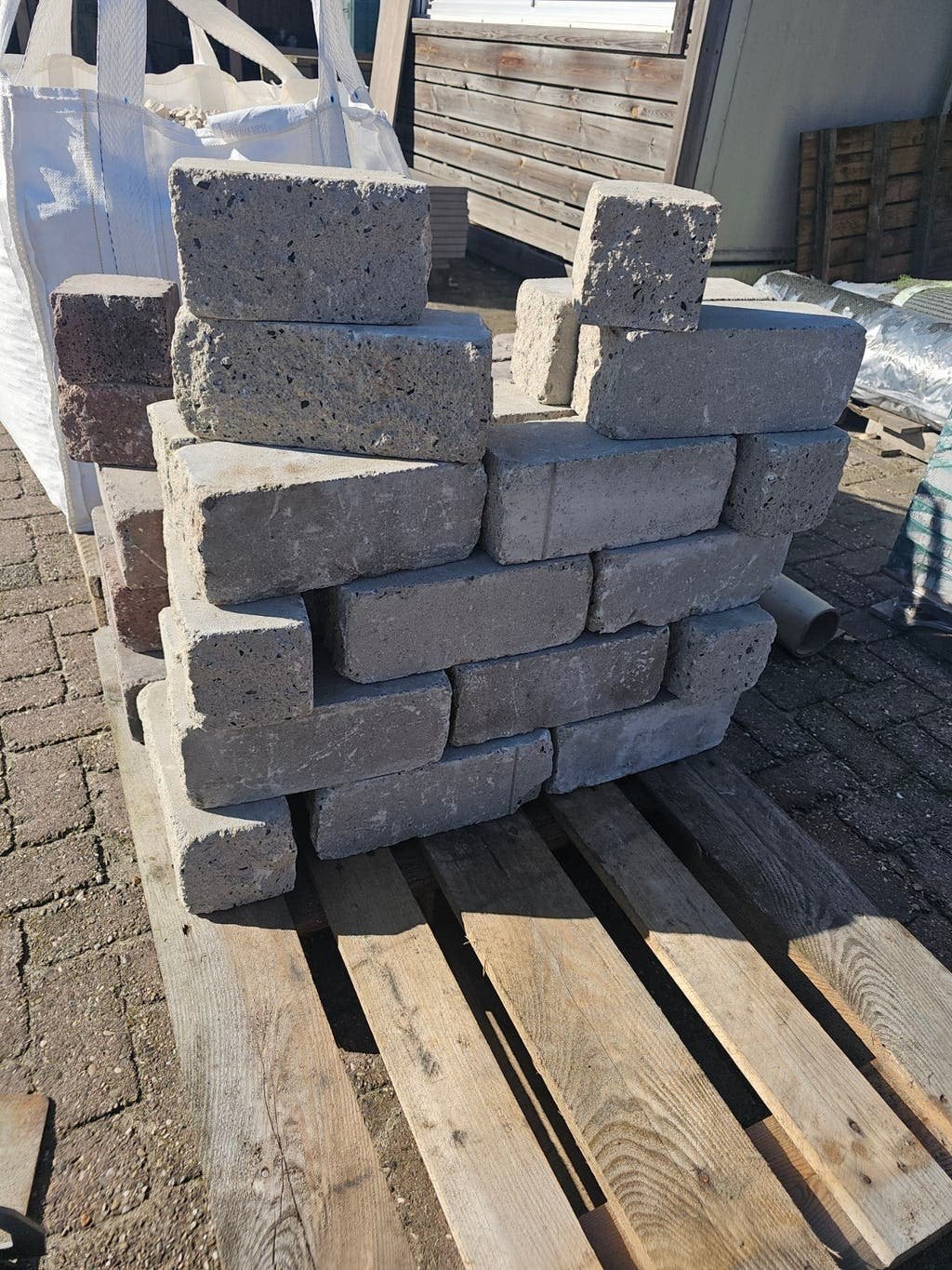 Getrommelde muurblokken 12x15x30 cm, licht/beige (25 stuks), Ophalen, Nieuw