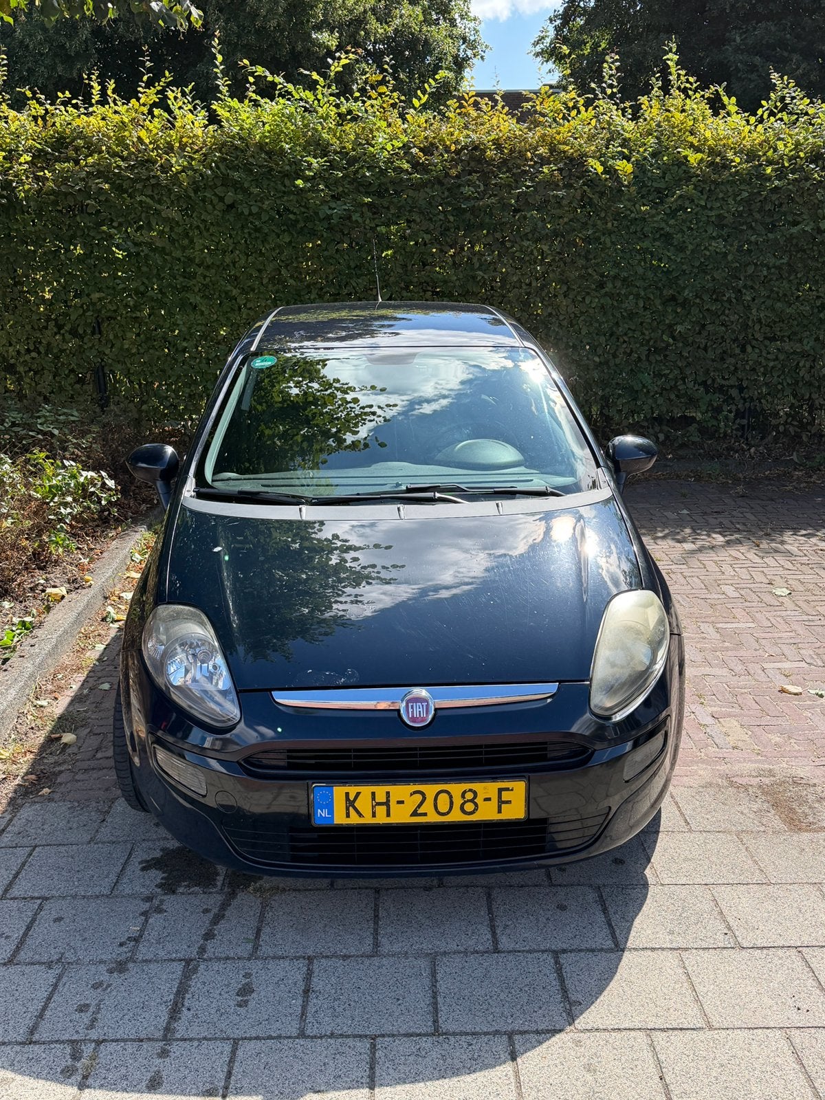 Fiat Punto 1.4 benzine| 2011| 185.022km| Rijdt goed, Voorwielaandrijving, 40 €/maand, 4 cilinders, Handgeschakeld