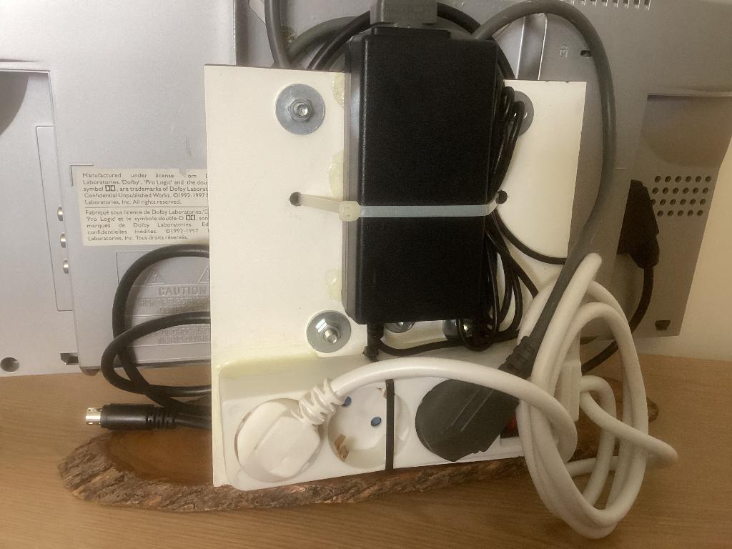 Philips Tv/RADIO IN camper/caravan, Caravans en Kamperen, Ophalen, Zo goed als nieuw