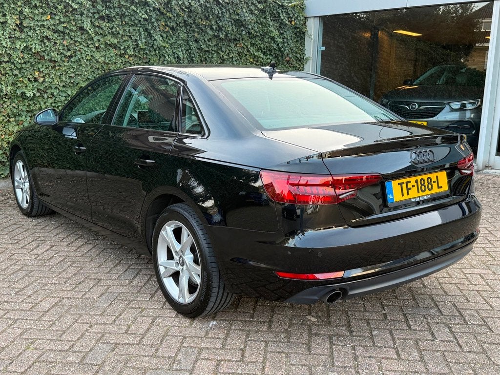 Audi A4 Limousine 1.4 TFSI Sport Lease Edition | Cruise | Na, Auto's, Audi, Stof, Gebruikt, 150 pk, Zwart