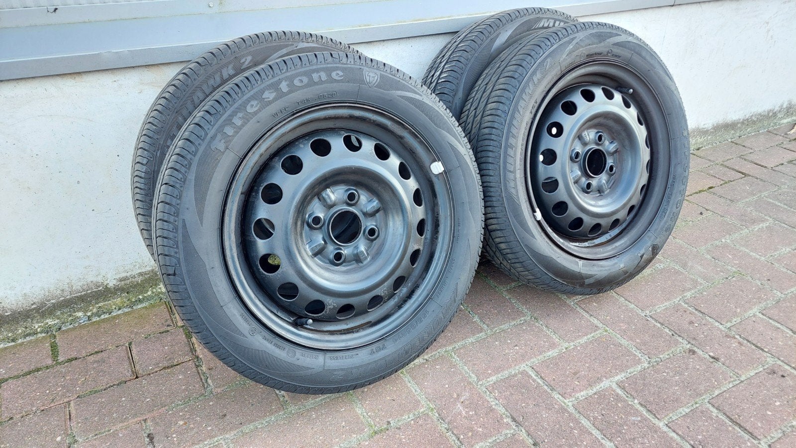 Zomerbanden Aygo Peugeot 107 Citroen C1 155/65/14 veel prof!, 14 inch, Gebruikt, 155 mm, Banden en Velgen