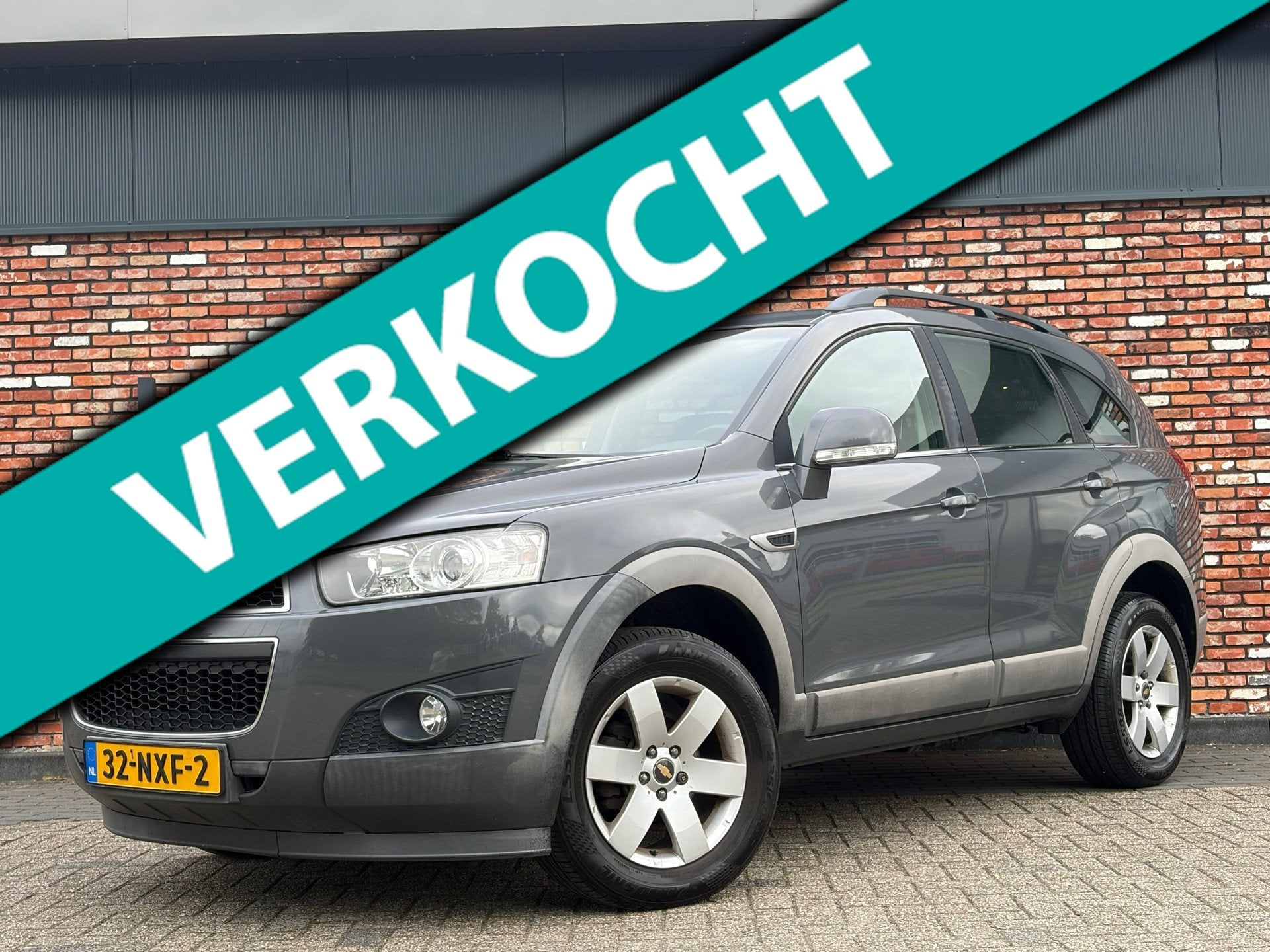 Chevrolet Captiva 2.4i LT 2WD 7-Pers Trekhaak Nav/Cruise Cli, Auto's, Chevrolet, Voorwielaandrijving, Gebruikt, Beige, 4 cilinders