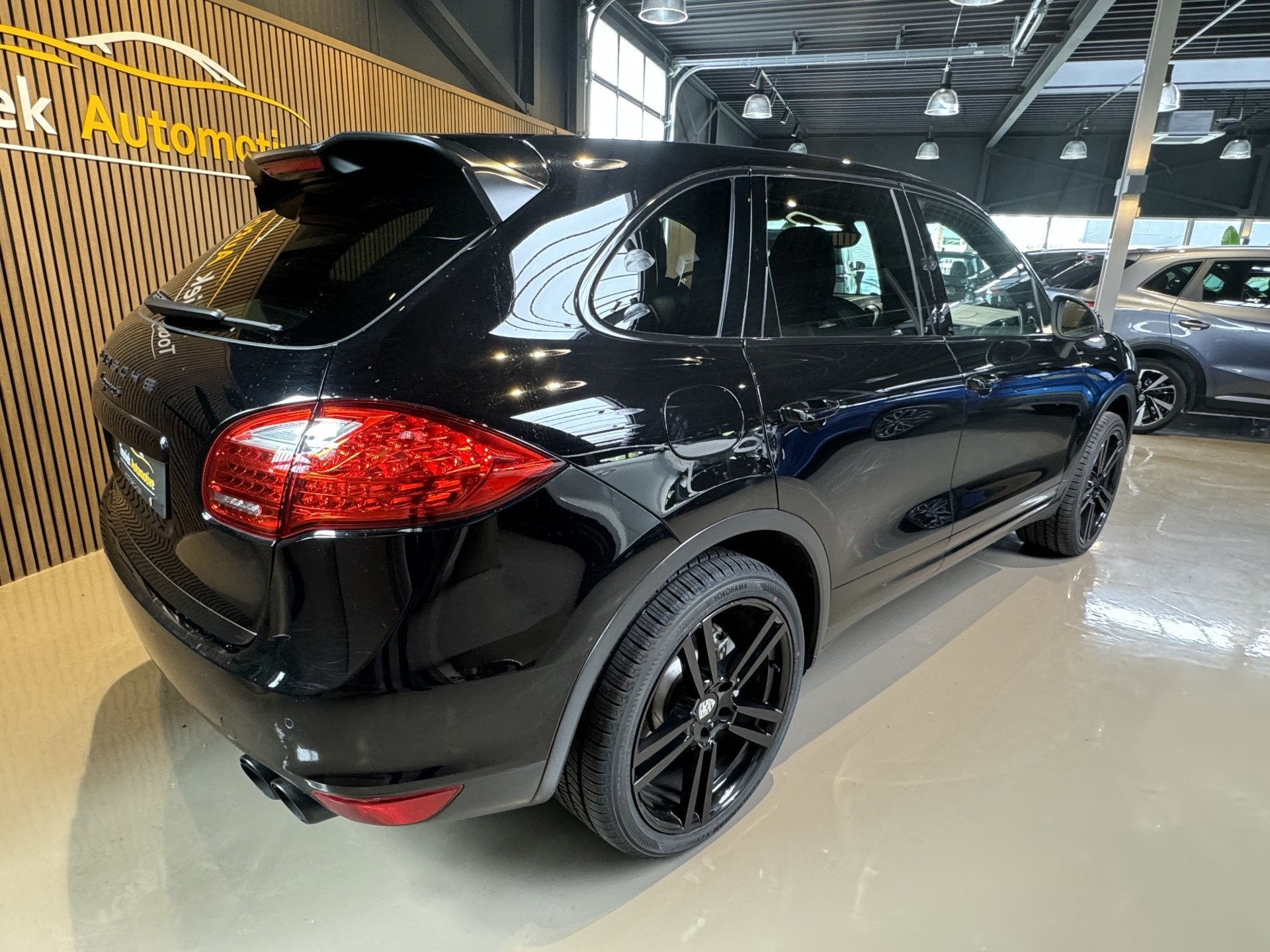 Porsche Cayenne S 4.8 S full options | Leder Panorama Leder, Auto's, Automaat, Gebruikt, Met garantie (alle), Zwart