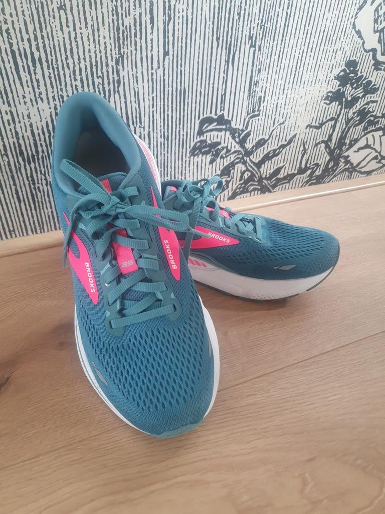 Brooks adrenaline gts 23 maat 40, Sportschoenen, Brooks, Ophalen of Verzenden, Gedragen