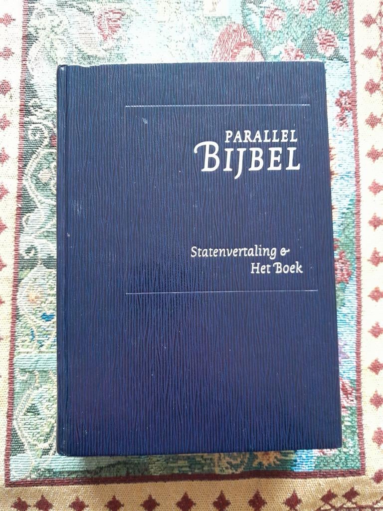 Parallelbijbel, Statenvertaling & Het Boek, Ophalen of Verzenden, Zo goed als nieuw