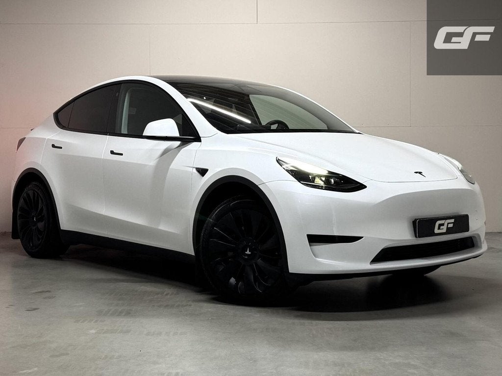 Tesla Model Y RWD 58 kWh Black Edition Trekhaak FSD, Auto's, Tesla, Automaat, 238 pk, Achterwielaandrijving, Gebruikt