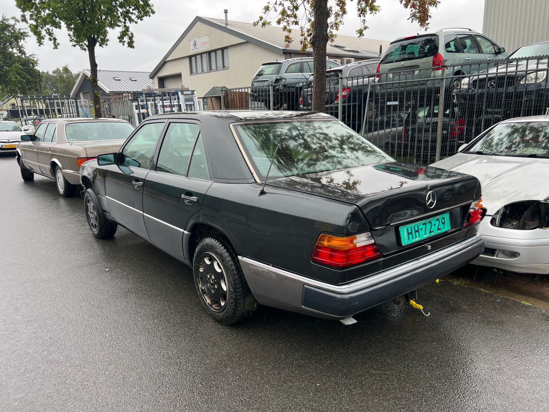 mercedes w124 Grijs demontage sloop onderdelen, Gebruikt, Mercedes-Benz AG, Mercedes-Benz, Ophalen of Verzenden
