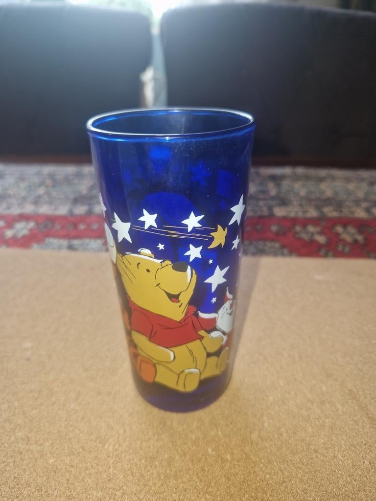 1 Disney Winnie de Pooh glas in zeer goede staat, Verzamelen, Disney, Ophalen of Verzenden, Winnie de Poeh of vrienden, Zo goed als nieuw