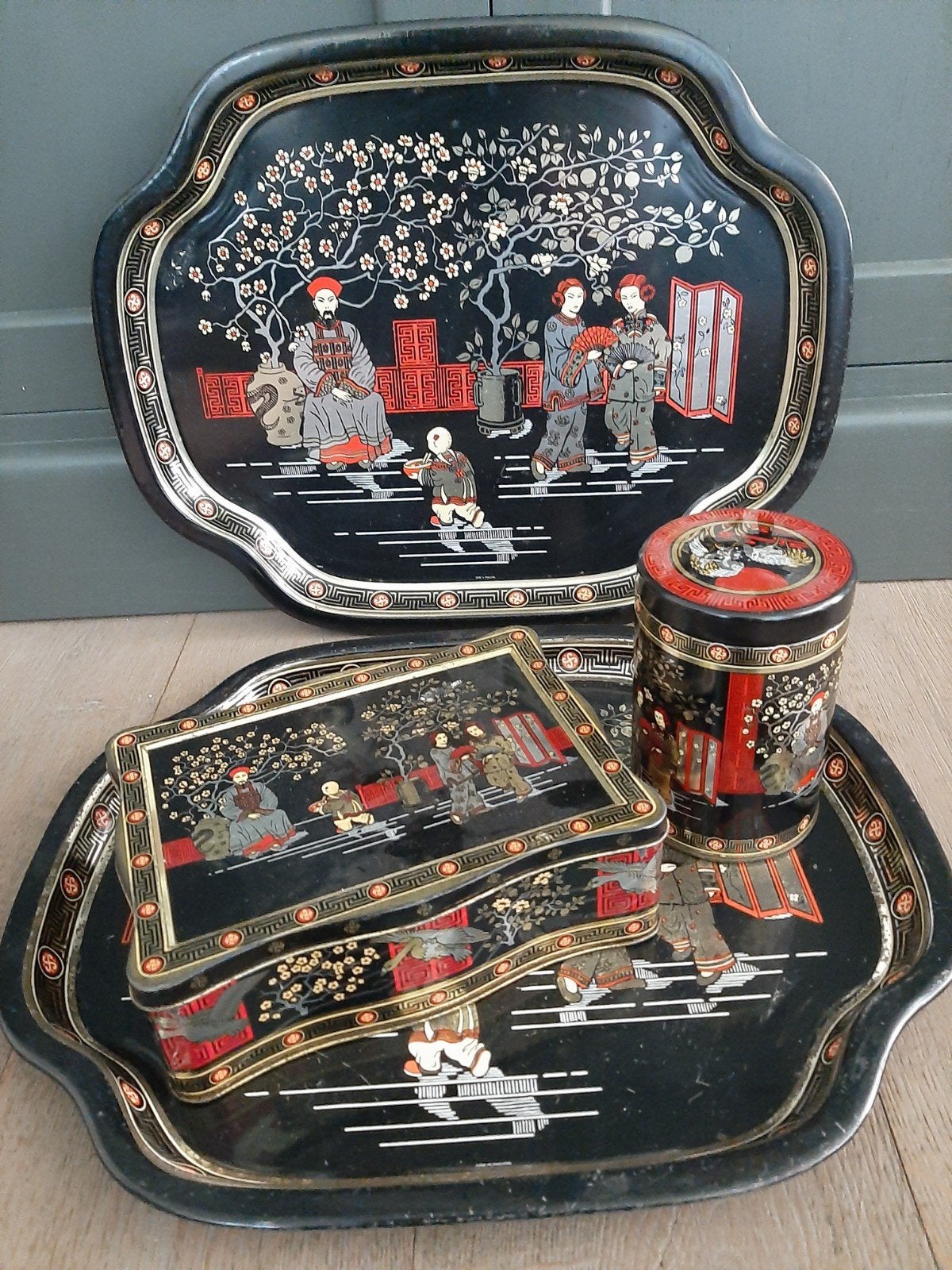 Vintage blikken Chinese set /2 dienbladen en 2 blikjes/zwart, Ophalen of Verzenden, Gebruikt