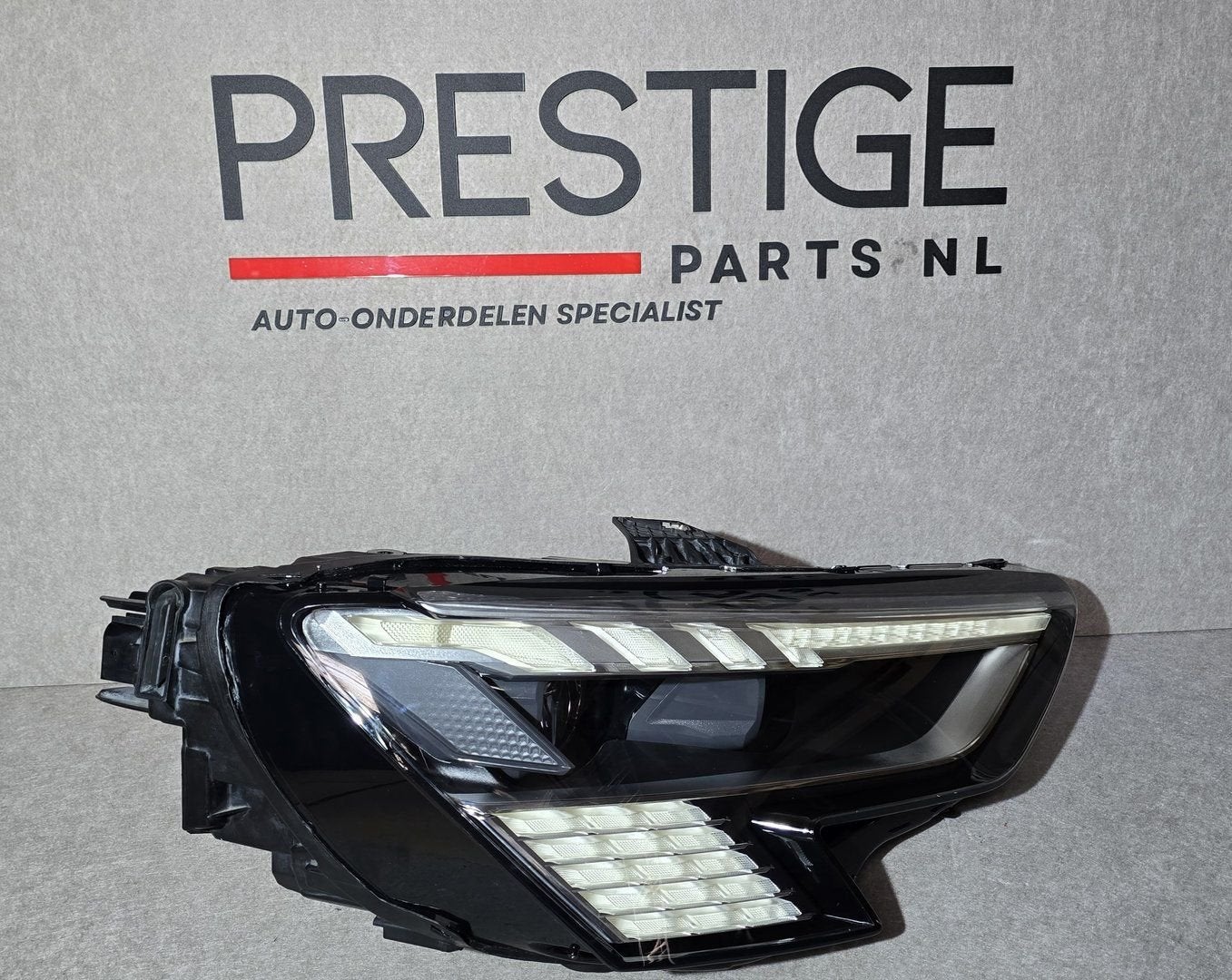 Koplamp Audi A3 8Y MATRIX VOLL LED RECHTS 8Y0941036 Compleet, Gebruikt, -, -, -