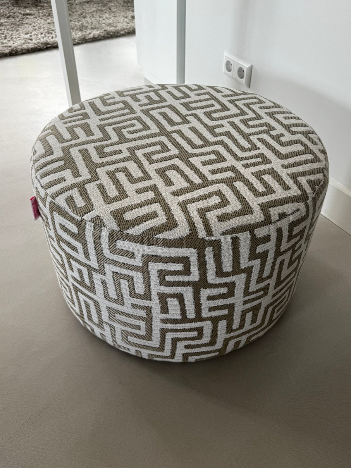 Te koop: Poef, zo goed als nieuw, Ophalen, Zo goed als nieuw, Rond, Minder dan 50 cm