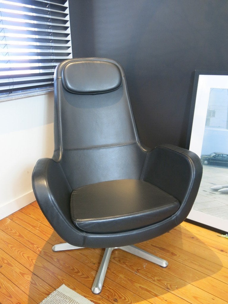 IKEA Arvika design draaifauteuil – Zwart leder, Huis en Inrichting, Ophalen, Zo goed als nieuw, 75 tot 100 cm, Minder dan 50 cm
