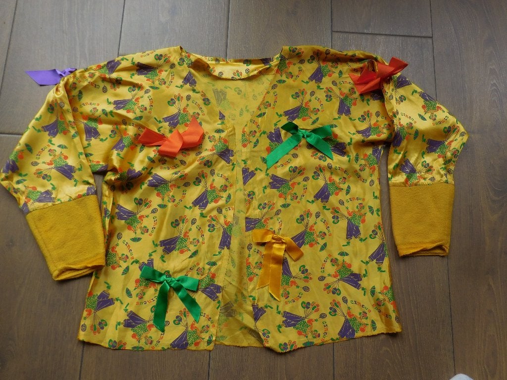 carnaval. Clowns jas. Van oksel tot oksel 60 cm. Geel/Goud., Kleding | Dames, Carnavalskleding en Feestkleding, Maat 38/40 (M)
