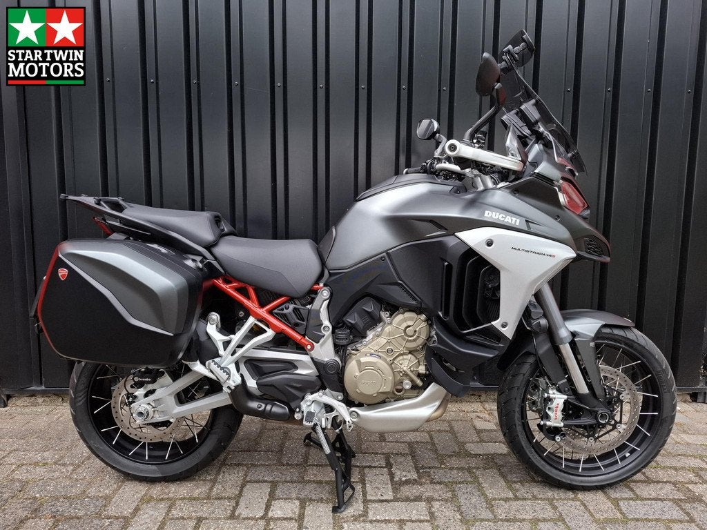 Ducati Multistrada V4 S Travel en Radar, Motoren, Motoren | Ducati, Info@ducati.com, Ducati North Europe B.V., Maanweg 174
2516 AB  Den Haag, NL