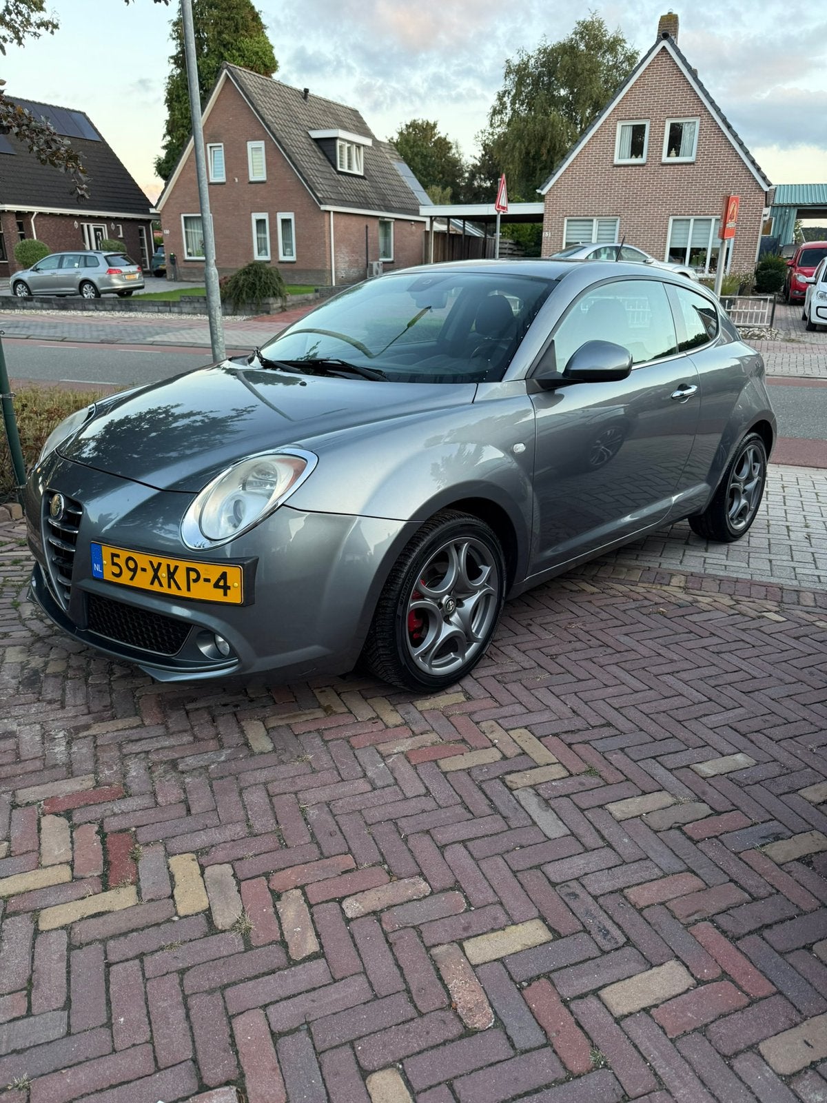 Alfa Romeo MiTo 1.3 D 62KW 2012 Grijs, Auto's, Voorwielaandrijving, Zwart, 4 cilinders, 1125 kg