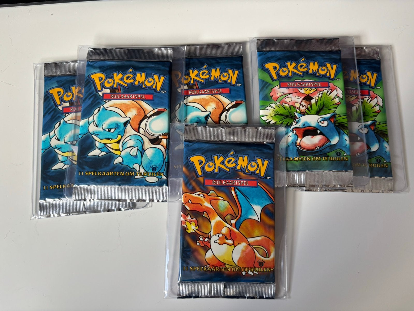 Pokemon vintage sealed base set booster pack dutch 1e editie, Ophalen of Verzenden, Zo goed als nieuw