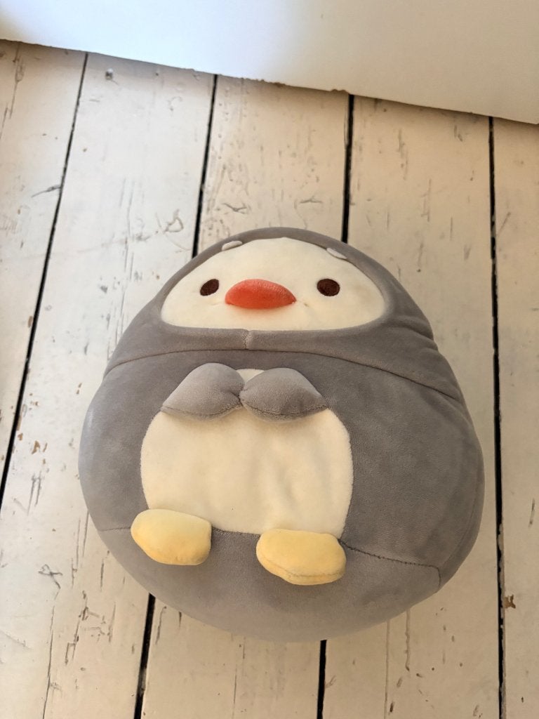 Squishmallows: eend verkleed als haai, Overige typen, Grijs, Ophalen of Verzenden, Zo goed als nieuw