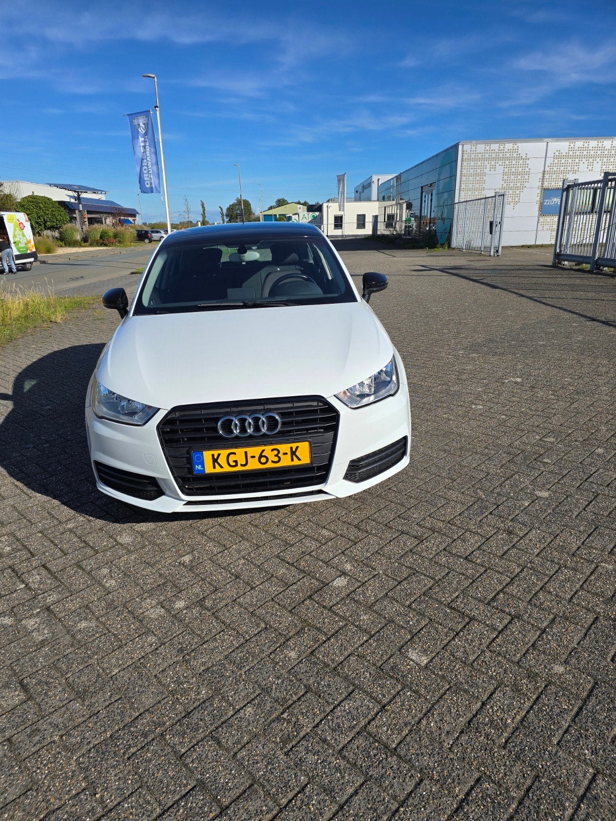 Audi A1 1.0 Tfsi 82pk 2017 Wit/NAVI/CRUISE/PDC/CLIMAT, Voorwielaandrijving, Stof, A1, 4 stoelen