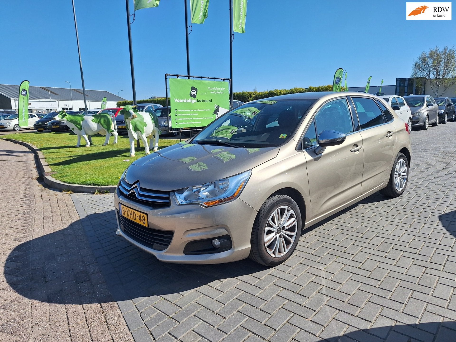 Citroen C4 1.2 PureTech Exclusive / Nieuwe distributieriem /, Euro 6, 1199 cc, Leder en Stof, Beige