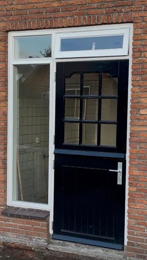Hardhouten buitendeur 210x90cm evt ook met kiepraam erboven, Deurkozijn, Zo goed als nieuw, Inclusief glas, Hout