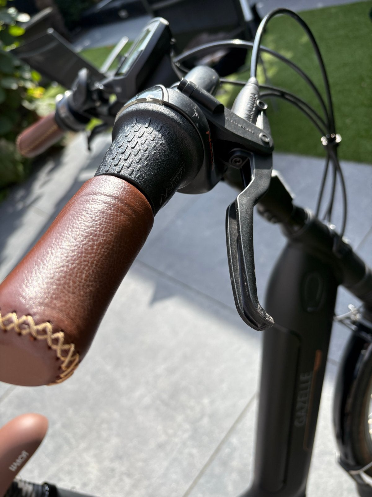 Foto 17 van Nieuwstaat! Gazelle Grenoble C8 HMB E-bike platin accu 500wh