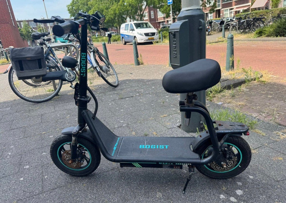 Bogist e Step, Fietsen en Brommers, Steps, Ophalen, Gebruikt, Elektrische step (E-scooter)