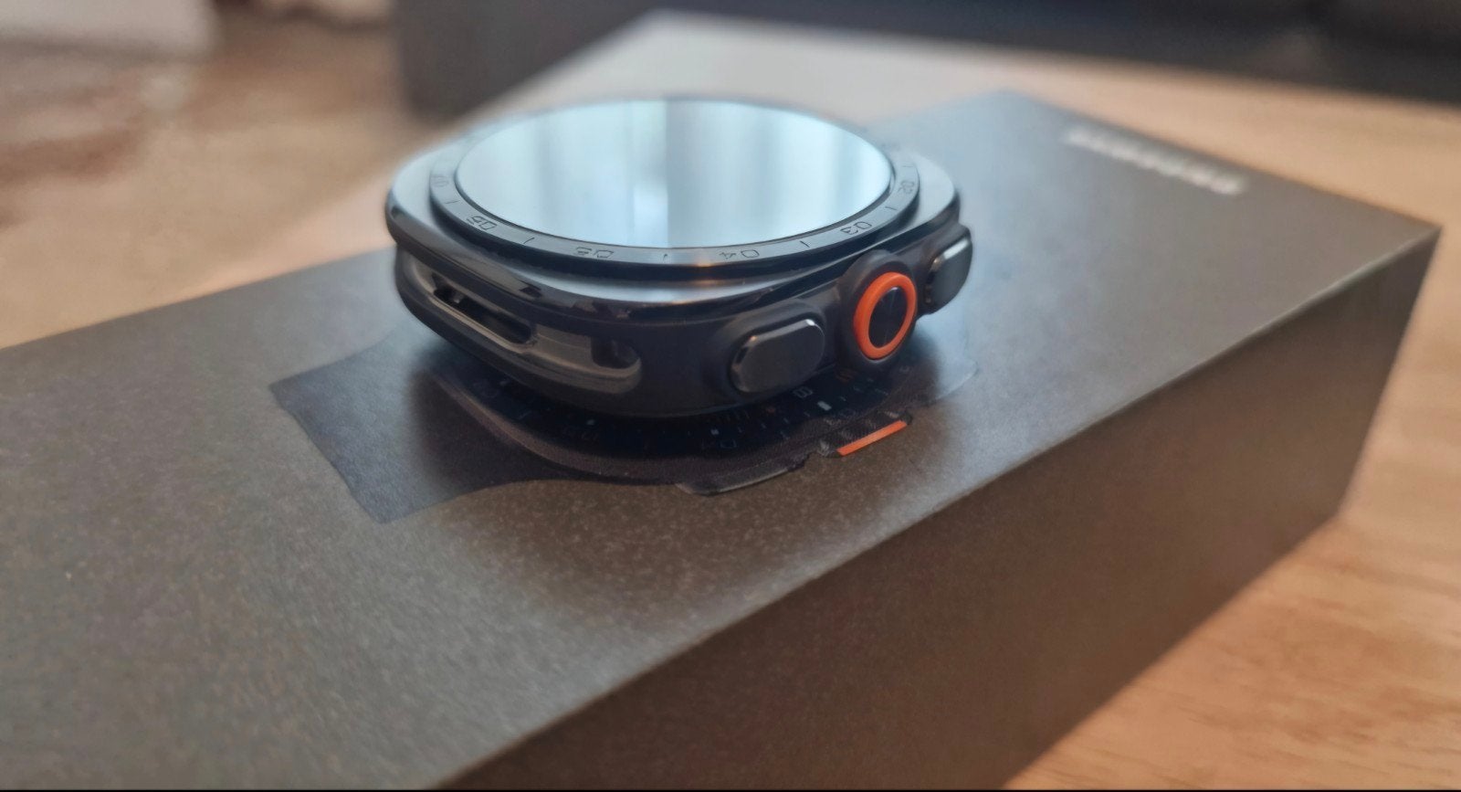 Samsung Galaxy Smartwatch ultra 2 (2026), Zwart, Nieuw, Ophalen of Verzenden, Samsung