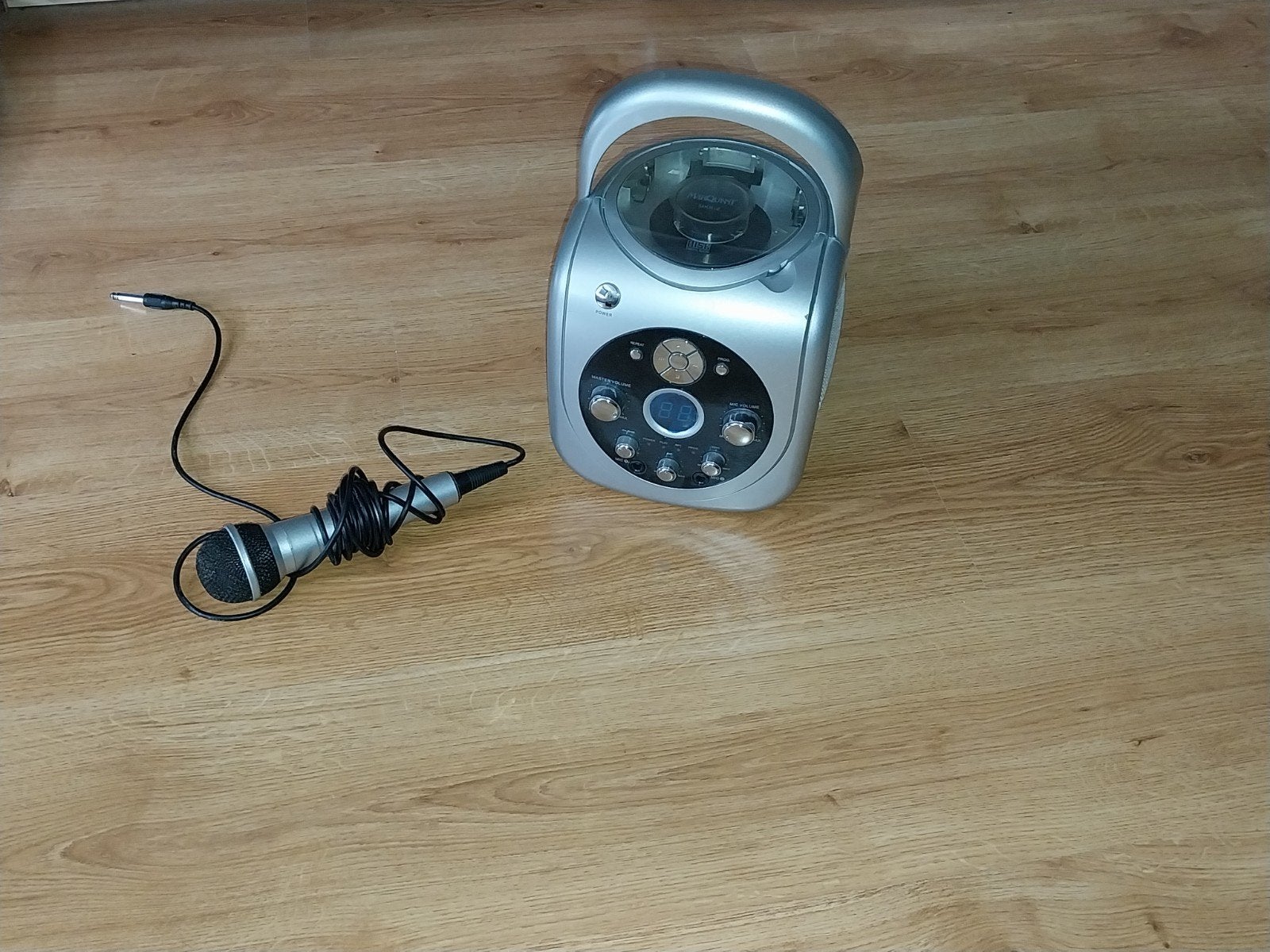 Radio + microfoon, Ophalen, Zo goed als nieuw