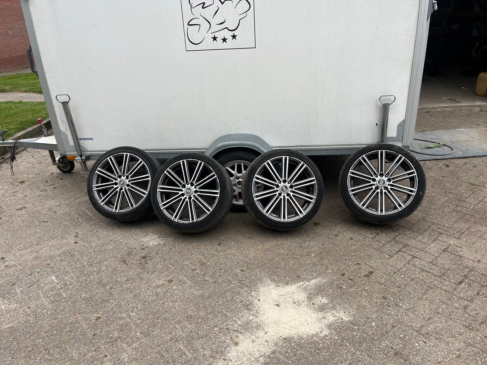 Audi velgen 18 inch 225/40/18, Ophalen, 18 inch, Velg(en), Zomerbanden