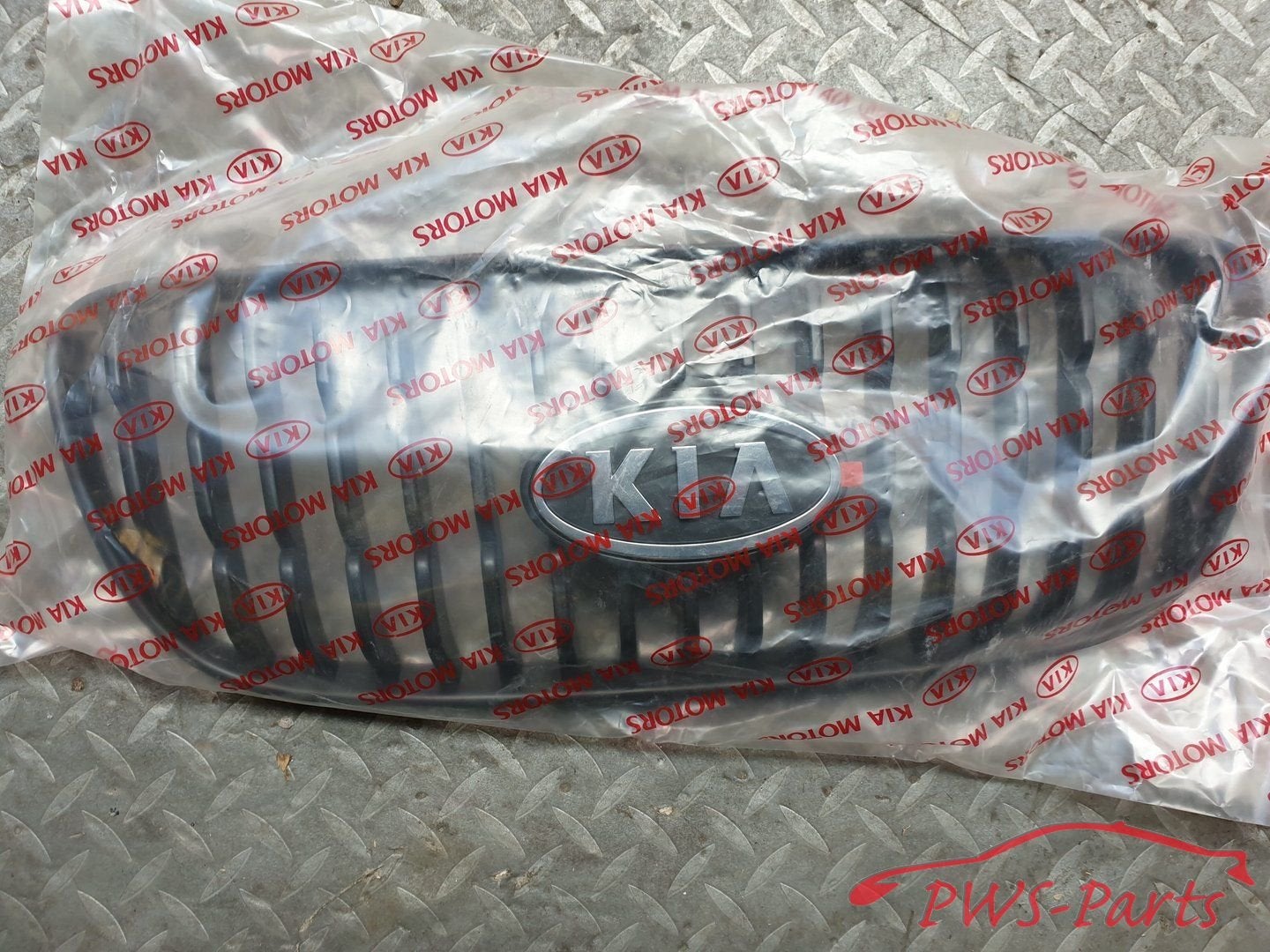 KIA PICANTO GRILL EMBLEEM ORIGINEEL VANAF 2004, Kia, -, -, Nieuw