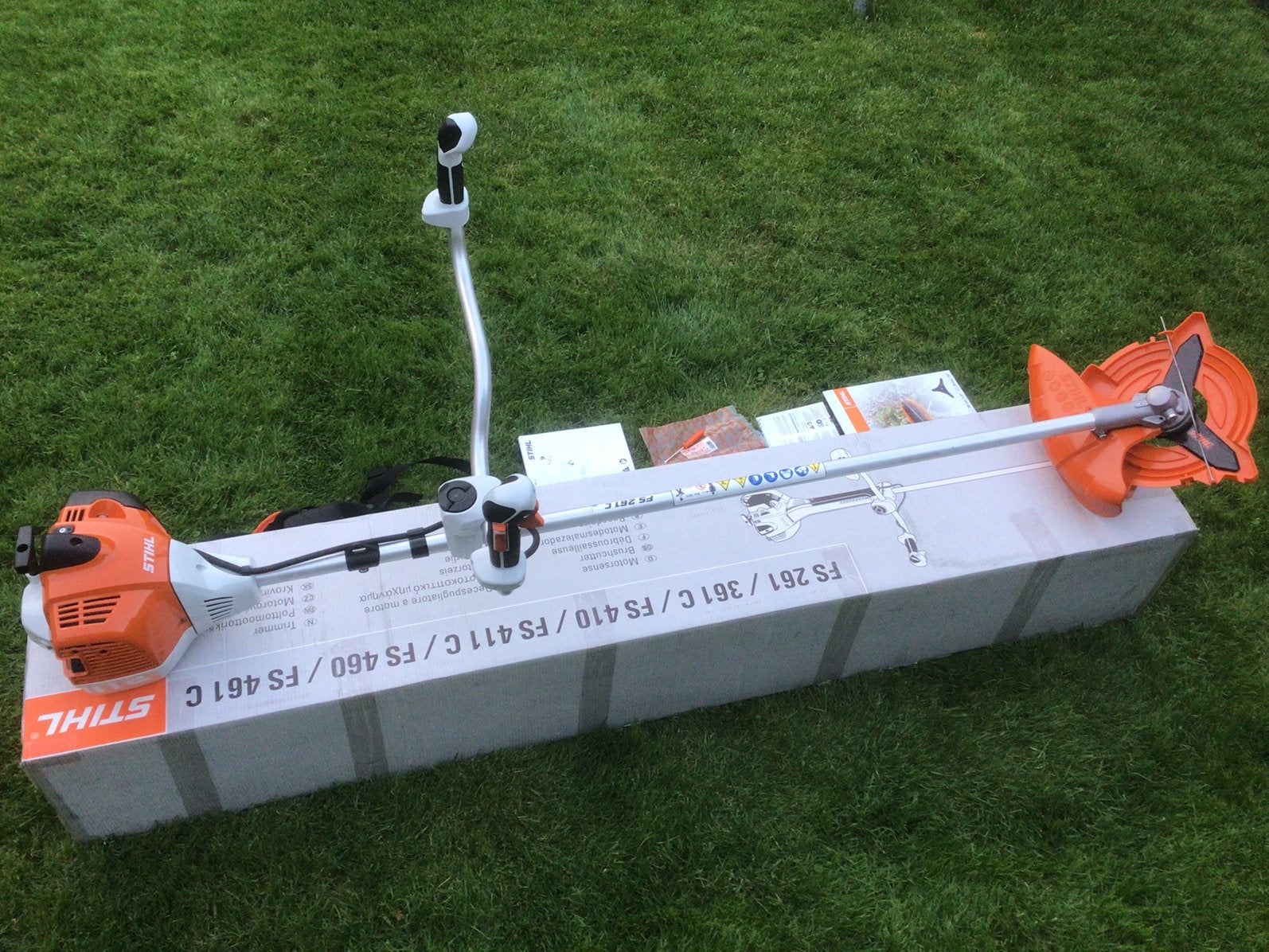Stihl FS 261 C bosmaaier NIEUW (met driehoeksmes), Ophalen, Nieuw, 50 cm of meer, Benzine