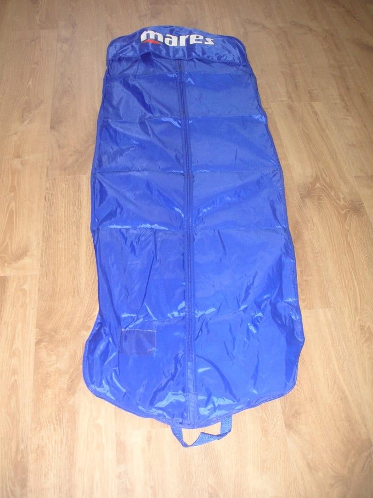 Duikpak opberghoes v/h merk Mares lang 163 cm. breed 59 cm., Ophalen, Zo goed als nieuw, Duikpak