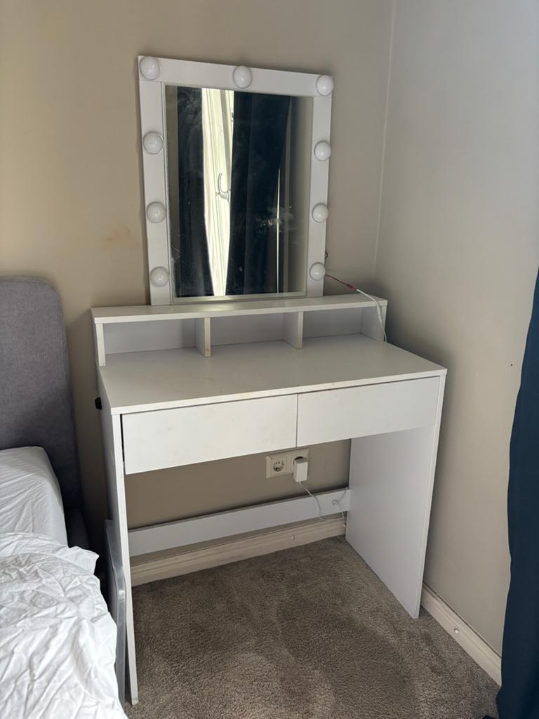 Make up tafel met spiegel en verlichting, Ophalen, Zo goed als nieuw