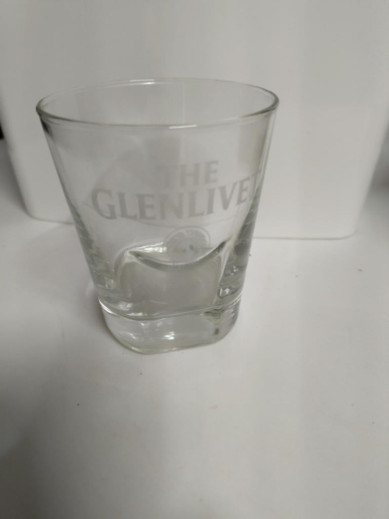The Glenlivet Whiskey Glas, Verzamelen, Ophalen of Verzenden, Gebruikt, Borrel- of Shotglas